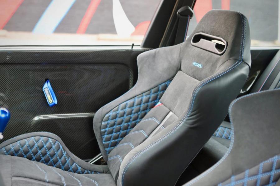 Интерьер BMW M3 Coupe (E30) 1988 года  (фото 47 из 118)